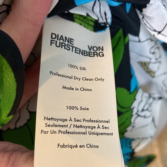 Diane Von Furstenberg Savilla Wrap Silk Floral Mini Dress Sz 4 Resortwear Luxury - Picture 11 of 16